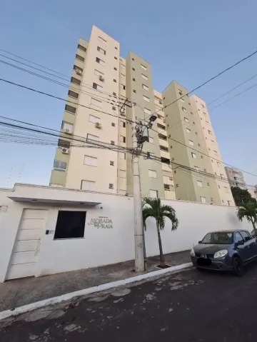 Alugar Apartamento / Padrão em Uberlândia. apenas R$ 370.000,00