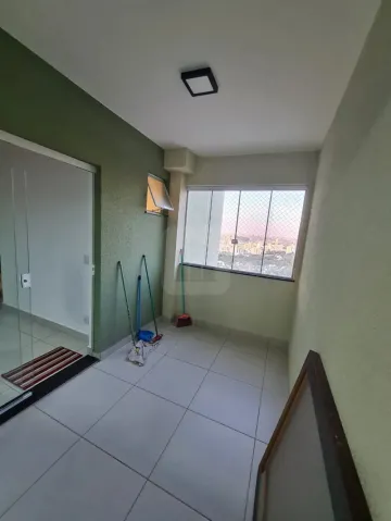 Apartamento à Venda