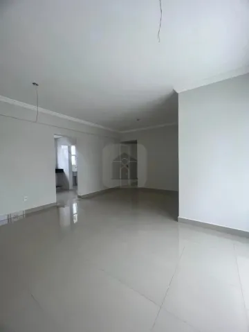 Apartamento à Venda no Bairro Saraiva