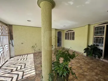 imagem 2 - Casa Sobrado à Venda no Bairro Custodio Pereira imagem 2 - Casa Sobrado à Venda no Bairro Custodio Pereira