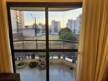 Apartamento à Venda