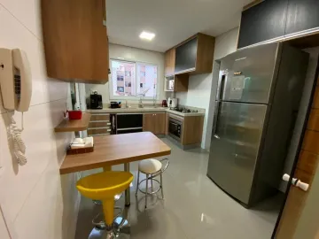 Apartamento à Venda no Bairro Saraiva