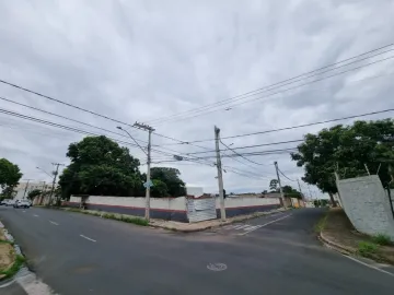 Venda de área Comercial Residencial no Bairro Saraiva