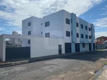 Apartamento à venda no Bairro Saraiva.