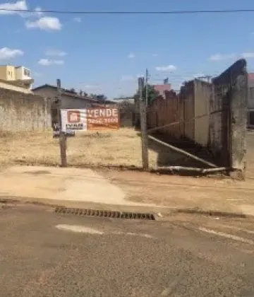 Terreno a venda no bairro Martins.