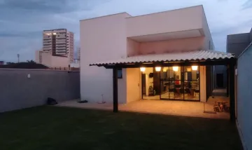 Casa para venda no bairro Jardim Colina.