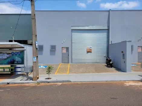 Alugar Comercial / Barracão em Uberlândia. apenas R$ 6.000,00