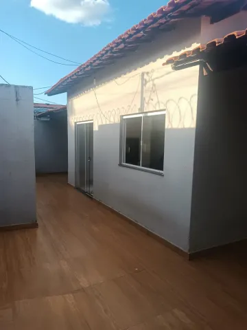 Casa para venda no bairro Jaragua.