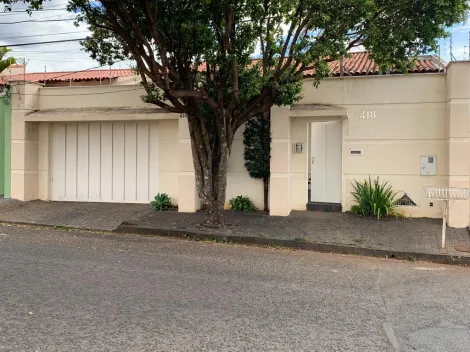 Casa para venda no bairro Santa Mônica.