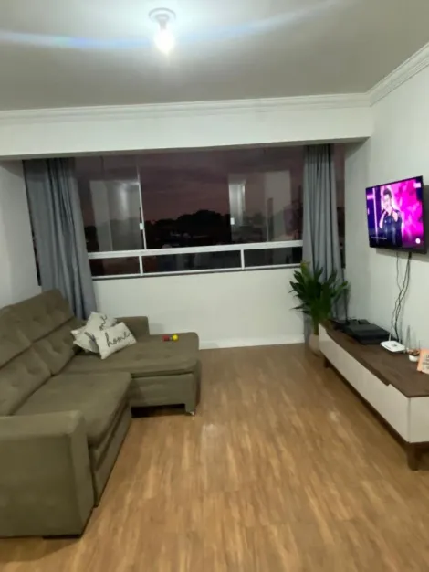 Alugar Apartamento / Padrão em Uberlândia. apenas R$ 265.000,00