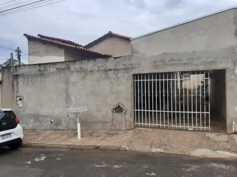 Casa à venda no bairro Luizote de Freitas.