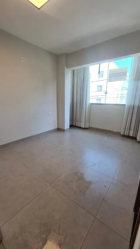 Alugar Apartamento / Padrão em Uberlândia. apenas R$ 475.000,00