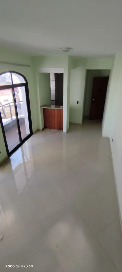 Alugar Apartamento / Flat em Uberlândia. apenas R$ 280.000,00