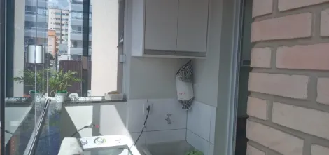 Apartamento à venda no bairro Santa Mônica.