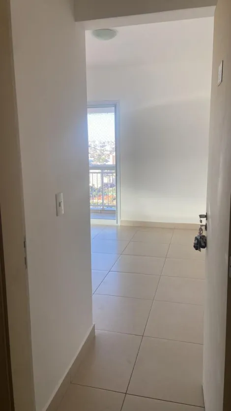Apartamento à venda no bairro Martins.