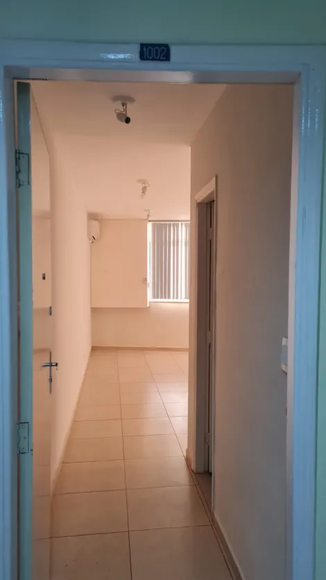Sala  Comercial à venda  no Edifício Chams.