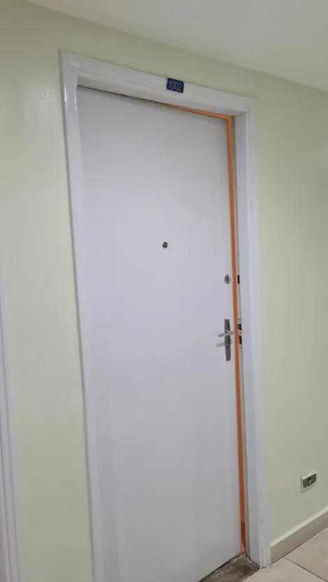 Sala  Comercial à venda  no Edifício Chams.