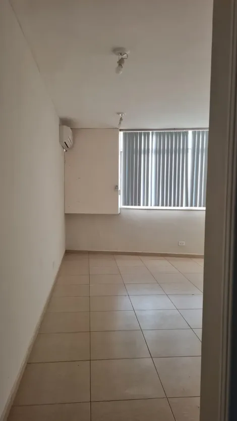 Sala  Comercial à venda  no Edifício Chams.