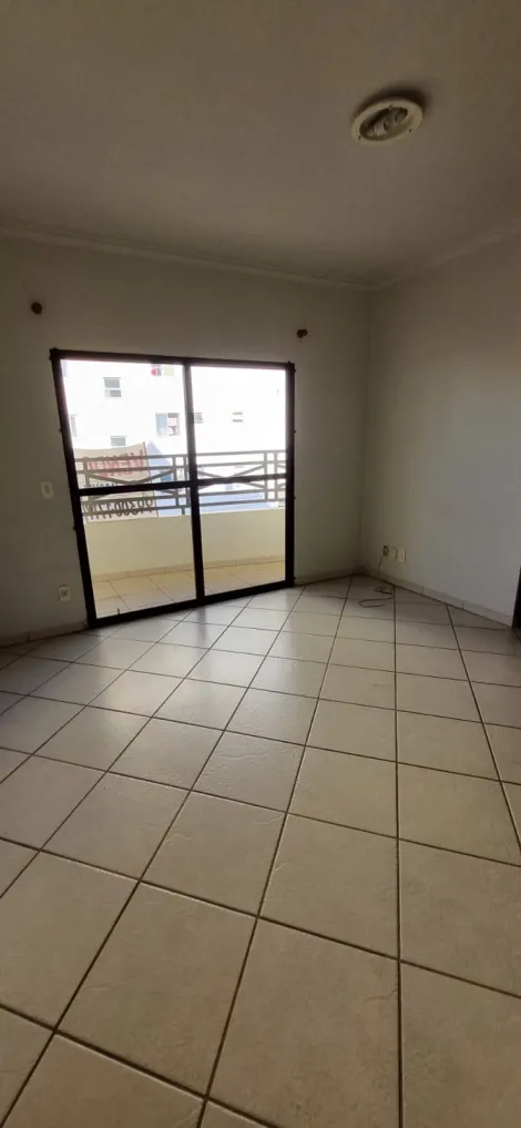 Apartamento á venda no bairro Saraiva.