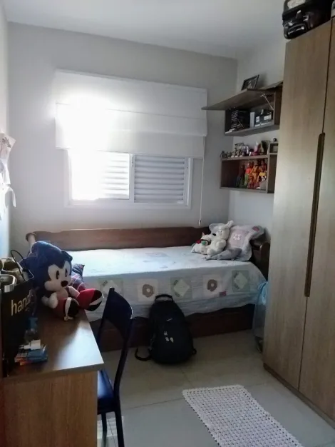 Apartamento à venda no bairro Alto Umuarama.