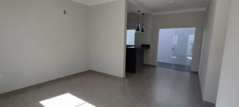 Alugar Casa / Padrão em Uberlândia. apenas R$ 370.000,00