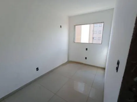 Apartamento à venda no bairro Martins.