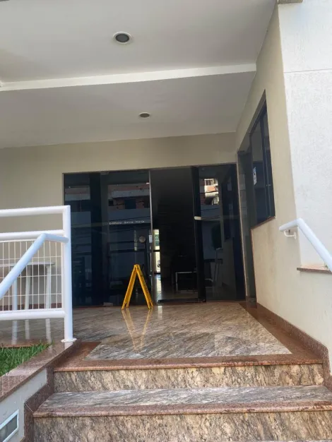 Apartamento à venda no bairro Santa Maria.