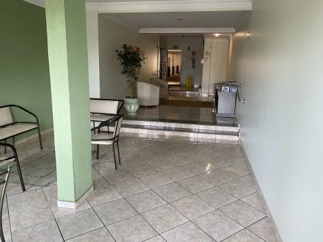 Alugar Apartamento / Padrão em Uberlândia. apenas R$ 460.000,00