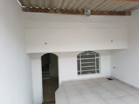 Casa Sobrado à venda no bairro Daniel Fonseca.