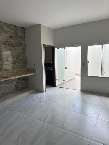 Alugar Casa / Padrão em Araguari. apenas R$ 700.000,00