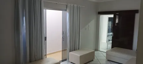 Alugar Casa / Padrão em Uberlândia. apenas R$ 600.000,00