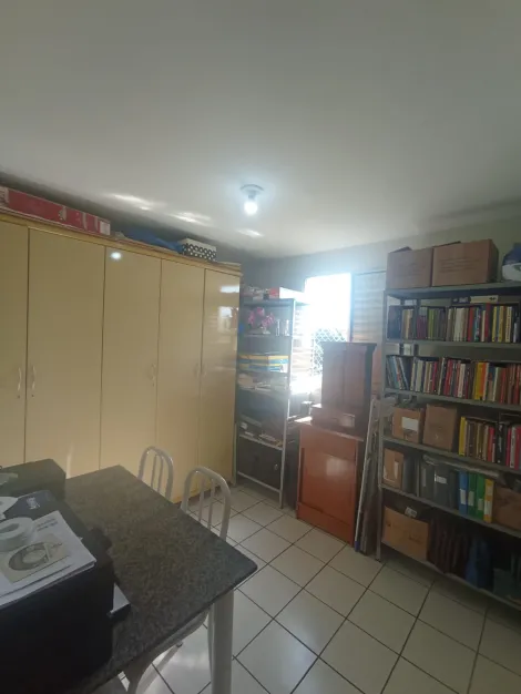 Apartamento à venda no bairro São Jorge.