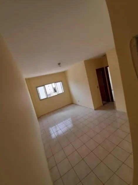 Apartamento à venda no Residencial Vitoria.