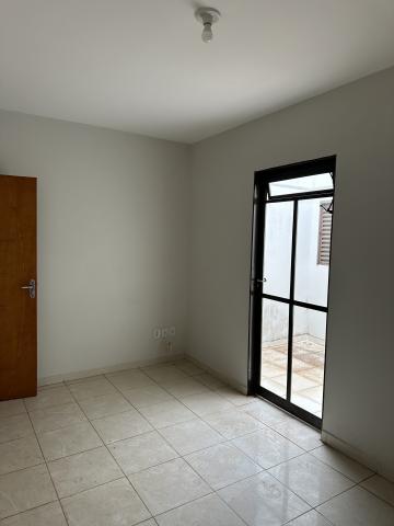 Apartamento para locação no Bairro  Centro.