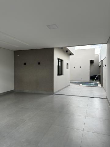 Casa Nova Alto Padrão à venda no bairro Interlagos.