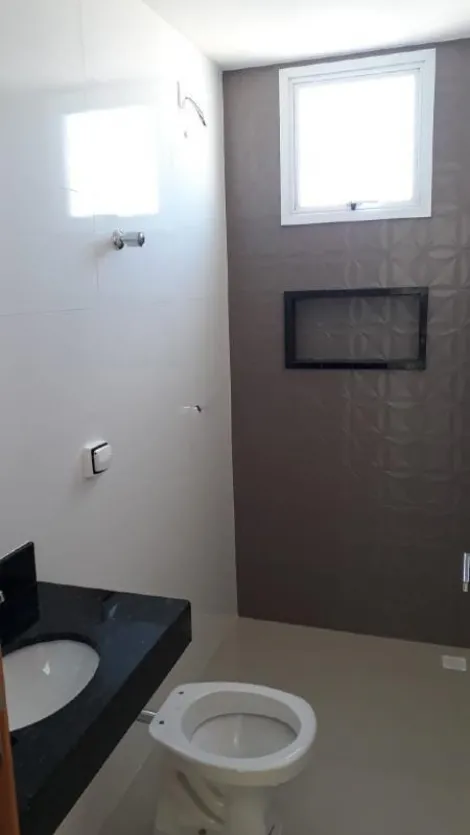 Apartamento à venda no bairro Vida Nova.