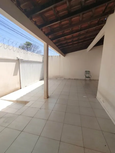 imagem 2 - Casa para venda no Bairro Segismundo Pereira imagem 2 - Casa para venda no Bairro Segismundo Pereira