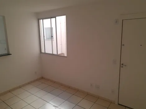 Alugar Apartamento / Padrão em Uberlandia. apenas R$ 135.000,00