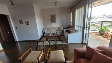 Apartamento à venda no bairro Martins.