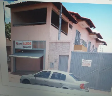 Alugar Casa / Padrão em Uberlândia. apenas R$ 1.059,00