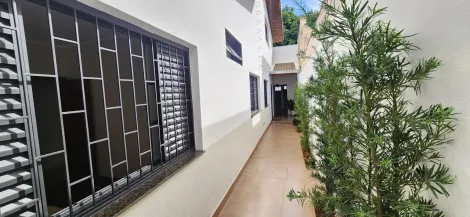 imagem 4 - Casa estilo sobrado para locação e venda no Bairro Jardim Karaíba imagem 4 - Casa estilo sobrado para locação e venda no Bairro Jardim Karaíba