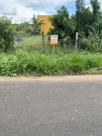 Terreno à venda no bairro Laranjeiras.