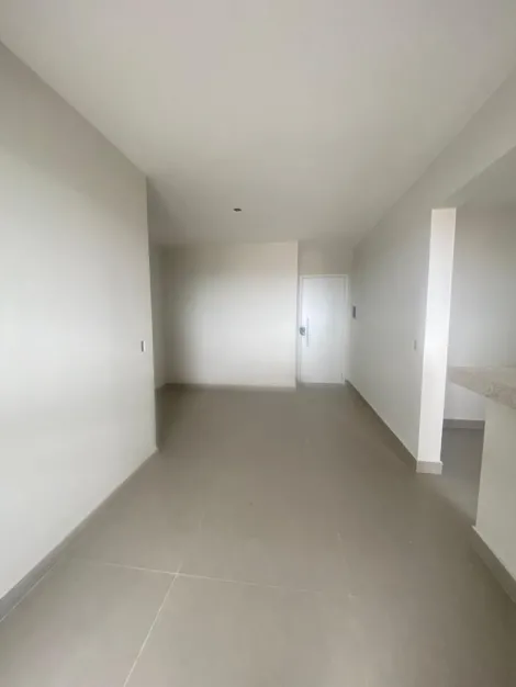 Alugar Apartamento / Padrão em Uberlândia. apenas R$ 535.000,00