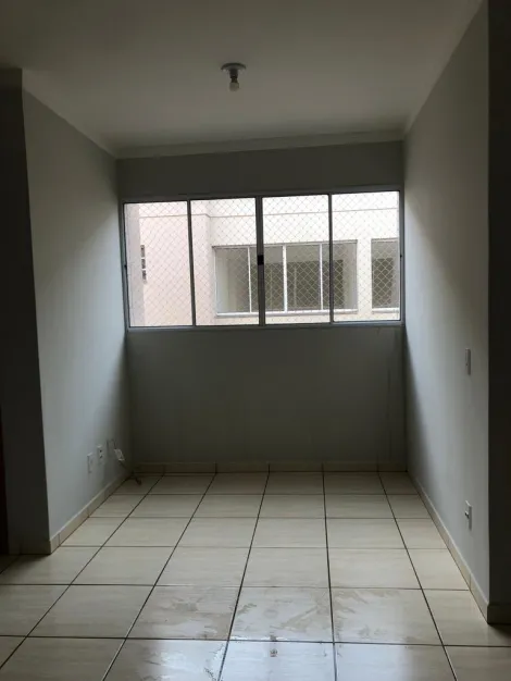 Apartamento à venda no bairro Jardim Célia em Uberlândia.