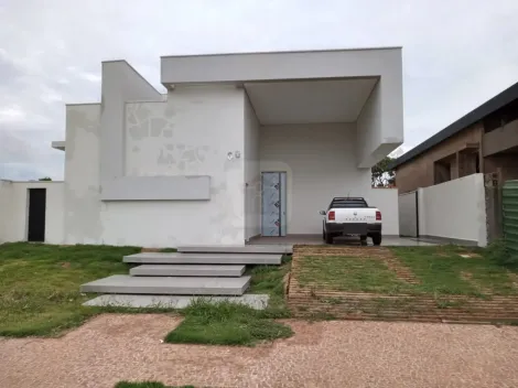 Alugar Casa / Condomínio / Loteamento Fechado em Uberlândia. apenas R$ 2.195.000,00