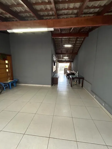 Casa para venda no bairro Laranjeiras em Uberlândia.