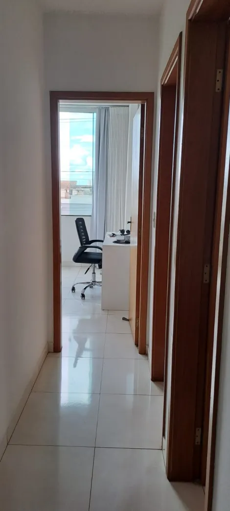 Apartamento à venda no bairro Alto Umuarama.