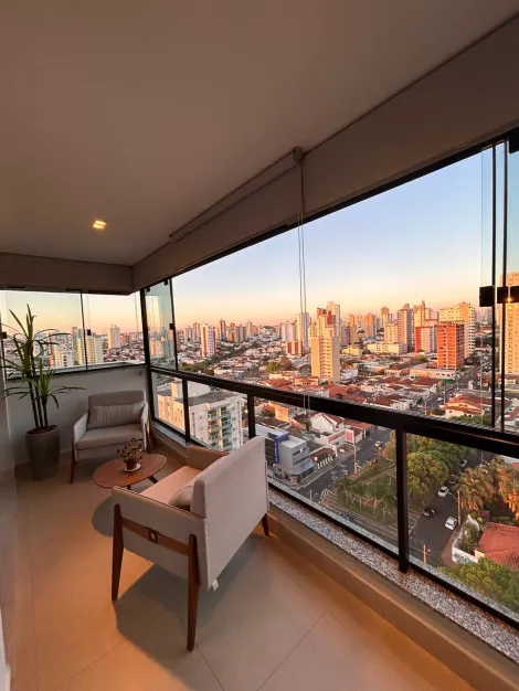 Alugar Apartamento / Padrão em Uberlandia. apenas R$ 720.000,00