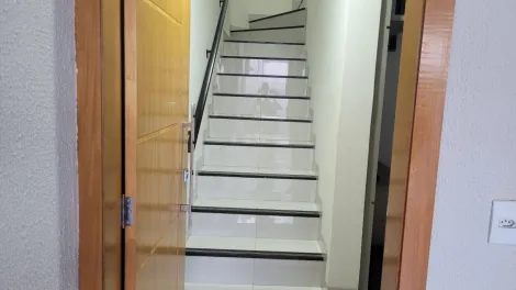imagem 5 - Casa Sobrado à venda no bairro Novo Mundo. imagem 5 - Casa Sobrado à venda no bairro Novo Mundo.