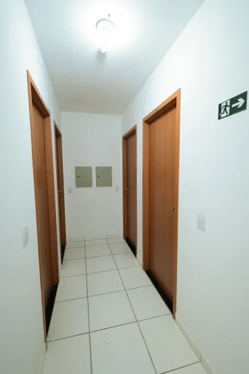 Apartamento à venda no Condomínio Lago Azul.